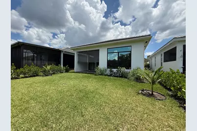 187 SE Via Sangro, Port Saint Lucie, FL 34952 - Photo 38
