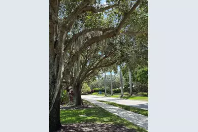 187 SE Via Sangro, Port Saint Lucie, FL 34952 - Photo 46