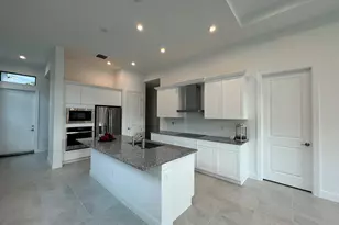 187 SE Via Sangro, Port Saint Lucie, FL 34952 - Photo 10