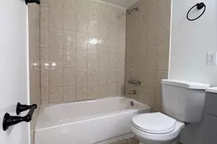 889 Riverside Dr, Fort Lauderdale, FL 33312 - Photo 4