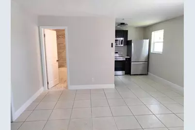 564 Holly Drive #1, Palm Beach Gardens, FL 33410 - Photo 6