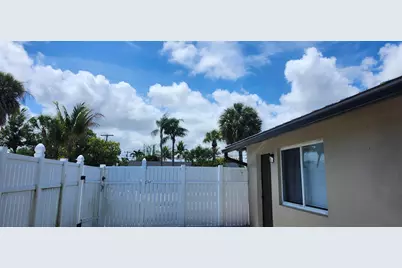 564 Holly Drive #1, Palm Beach Gardens, FL 33410 - Photo 18