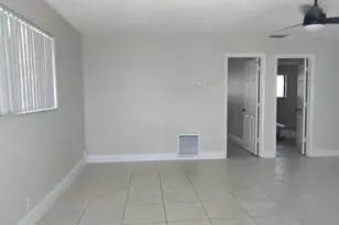 564 Holly Dr, Palm Beach Gardens, FL 33410 - Photo 8