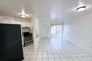 519 W Kalmia Dr, West Palm Beach, FL 33403 - Photo 10