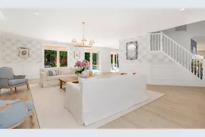 8389 SE Woodcrest Place, Hobe Sound, FL 33455 - Photo 14