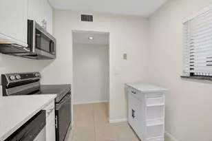 5100 Las Verdes Cir, Delray Beach, FL 33484 - Photo 10