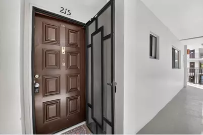 5100 Las Verdes Circle #215, Delray Beach, FL 33484 - Photo 4