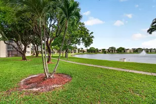 5100 Las Verdes Cir, Delray Beach, FL 33484 - Photo 4
