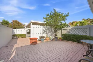2701 Ocean Dr, Vero Beach, FL 32963 - Photo 36