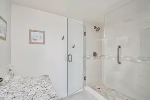 8200 Lakeshore Dr, Hypoluxo, FL 33462 - Photo 18