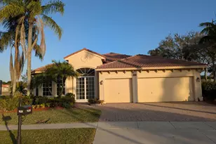 9430 Lantern Bay Cir, West Palm Beach, FL 33411 - Photo 2