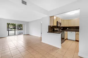 490 NW 20th St, Boca Raton, FL 33431 - Photo 2
