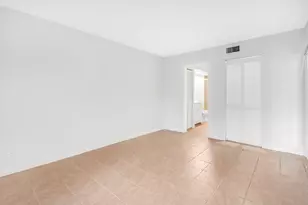 490 NW 20th St, Boca Raton, FL 33431 - Photo 10