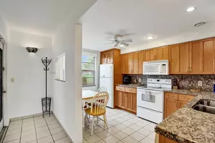 1020 Lincoln, Boca Raton, FL 33434 - Photo 4