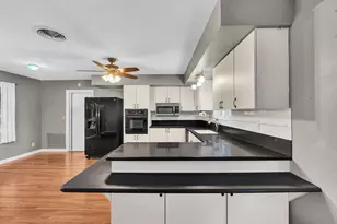 7313 Oakmont Dr, Lake Worth, FL 33467 - Photo 10