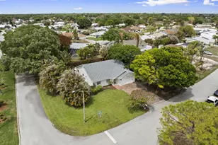 1904 NE Avenida Dracaena, Jensen Beach, FL 34957 - Photo 28