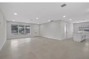 219 SE 13th St, Deerfield Beach, FL 33441 - Photo 8