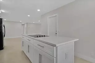 219 SE 13th St, Deerfield Beach, FL 33441 - Photo 4