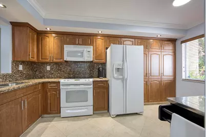 380 NW 67th Street #Apt 101, Boca Raton, FL 33487 - Photo 8