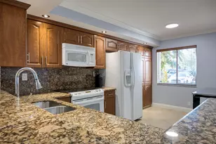 380 NW 67th St, Boca Raton, FL 33487 - Photo 10