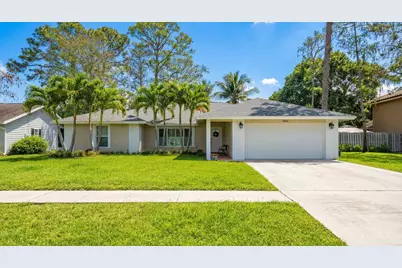 1064 Raintree Lane, Wellington, FL 33414 - Photo 2