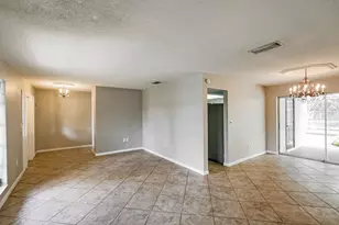 8460 Southampton Dr, Miramar, FL 33025 - Photo 2