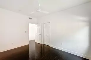 518 Biscayne Dr, West Palm Beach, FL 33401 - Photo 18