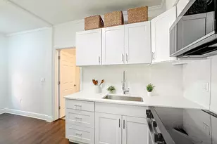 518 Biscayne Dr, West Palm Beach, FL 33401 - Photo 4