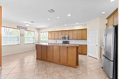 9723 Phipps Lane, Wellington, FL 33414 - Photo 6