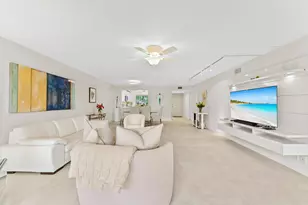 5743 Fairway Park Ct, Boynton Beach, FL 33437 - Photo 12