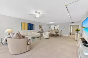 5743 Fairway Park Ct, Boynton Beach, FL 33437 - Photo 10