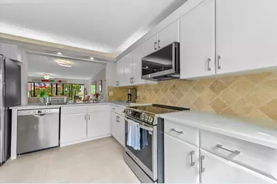 5743 Fairway Park Court #105, Boynton Beach, FL 33437 - Photo 6