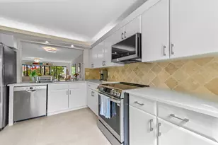 5743 Fairway Park Ct, Boynton Beach, FL 33437 - Photo 6