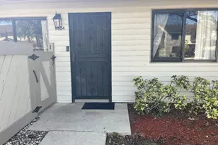 9804 NW 37th St, Sunrise, FL 33351 - Photo 2