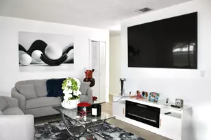 2533 SE Grand Dr, Port Saint Lucie, FL 34952 - Photo 2