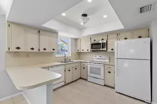 1570 SW 10th St, Boca Raton, FL 33486 - Photo 8