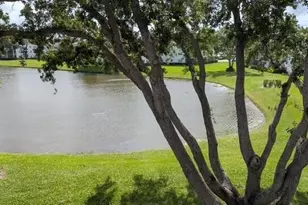 289 Fanshaw, Boca Raton, FL 33434 - Photo 2