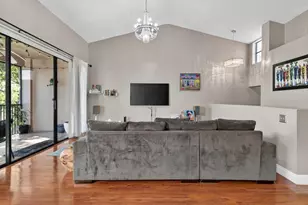 301 SW 158th Terrace, Pembroke Pines, FL 33027 - Photo 18