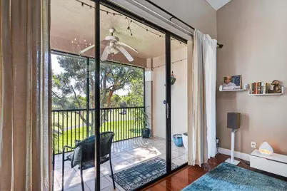 301 SW 158th Terrace #204, Pembroke Pines, FL 33027 - Photo 10