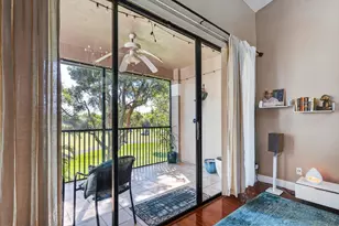 301 SW 158th Terrace, Pembroke Pines, FL 33027 - Photo 10