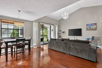 301 SW 158th Terrace #204, Pembroke Pines, FL 33027 - Photo 12