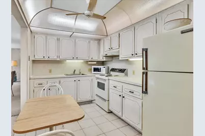 288 Fanshaw #G, Boca Raton, FL 33434 - Photo 8