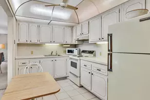 288 Fanshaw, Boca Raton, FL 33434 - Photo 8