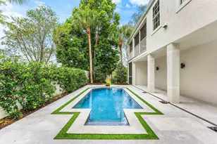 11847 Pebblewood Dr, Wellington, FL 33414 - Photo 2