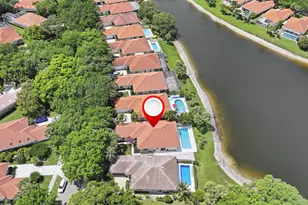 283 Kelsey Park Cir, Palm Beach Gardens, FL 33410 - Photo 2