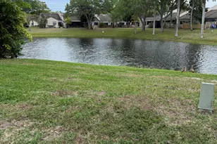 1120 W Lakes Dr, Deerfield Beach, FL 33442 - Photo 26