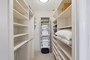 19900 E Country Club Dr, Aventura, FL 33180 - Photo 32