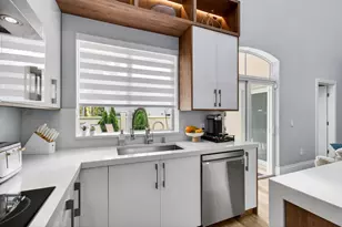 1942 NE 6th St, Deerfield Beach, FL 33441 - Photo 36