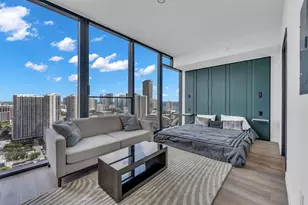 20 NE 11th St, Miami, FL 33132 - Photo 6