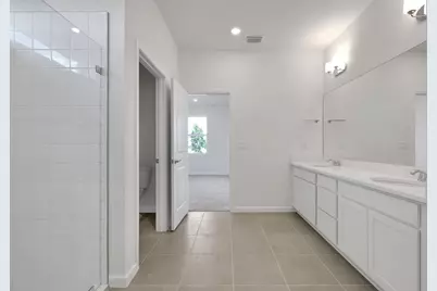 10716 NW Suncrest Lp, Port Saint Lucie, FL 34987 - Photo 16